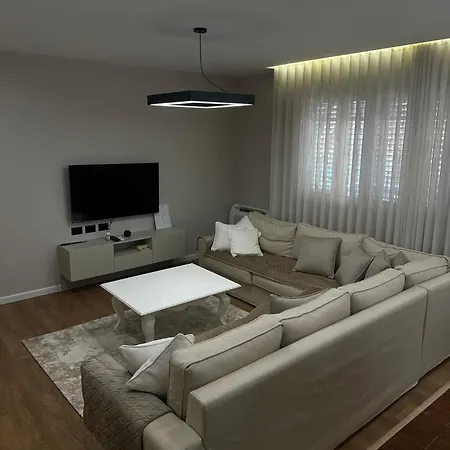 Renev * Tirana