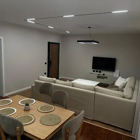 Renev Apartment